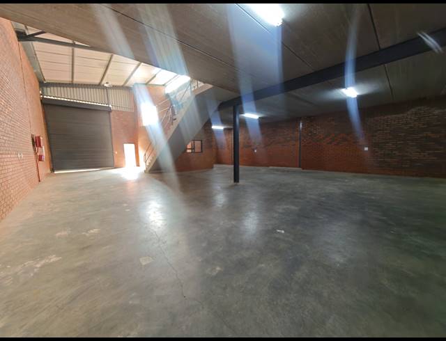 250M² WAREHOUSE TO LET IN ORMONDE